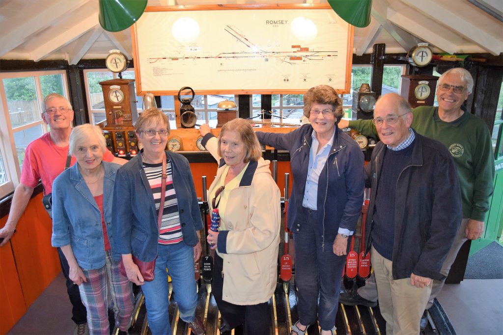 friends-day-trip-to-romsey-signal-box-image-kg-20-06-2016